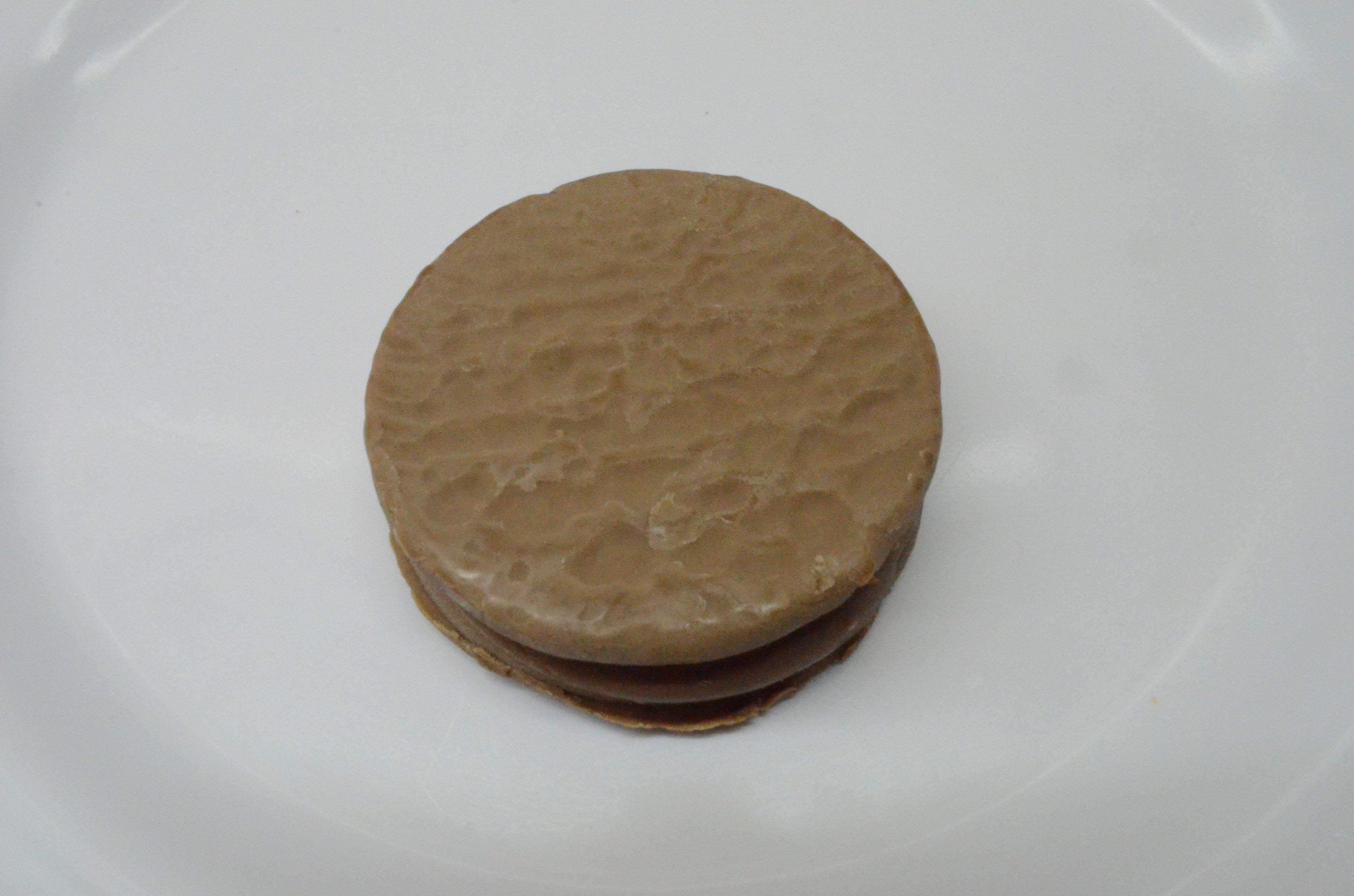 Alfajor de Chocolate Blanco 60gr (Caja 24 Und)